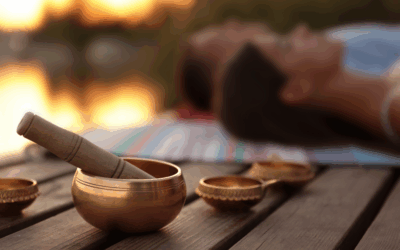 Klangschalentherapie – Wirkung, Anwendung & Abgrenzung zur Wellness